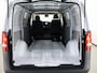 Mercedes-Benz eVito Bestelwagen 66 kWh L2 | Navigatie | Airco | Cruise control | Lederen stuurwiel | Zij schuifdeur Links+Rechts |