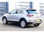 Volkswagen T-Roc 1.5 TSI Life Business DSG Rijklaarprijs! | 12 Maanden Garantie | Onderhoudsbeurt | Nieuwe APK | Mobiliteitservice | AUTOMAAT