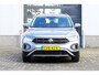 Volkswagen T-Roc 1.5 TSI Life Business DSG Rijklaarprijs! | 12 Maanden Garantie | Onderhoudsbeurt | Nieuwe APK | Mobiliteitservice | AUTOMAAT