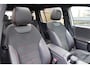 Mercedes-Benz GLB 200 Premium Plus AMG|Pano|Sfeer|Camera|Trekhaak