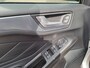 Ford Focus Wagon 1.0 EcoBoost Active Business | Navi | PDC | Cruise | Trekhaak | ECC | Stoel, Stuur, Voorruit verwarming