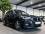 BMW X1 xDrive25e High Executive M-Sport | Panorama | HUD | El. stoelen |  Camera | Stuurverwarming