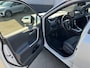 Toyota RAV4 2.5 Hybrid AWD Bi-Tone Navigatie, Stoel- & Stuurwielverwarming, JBL, LED, LMV, Nieuw Type, Achteruitrijcamera, Leder/alcantara