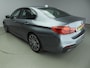 BMW 5-Serie Sedan 540i | High Executive | M Sport | Dealer onderhoud | Trekhaak | Parking Assistant Plus | Comfort Acces | 19'' LMV