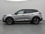 Peugeot 2008 SUV Allure Pack 130pk Automaat | Navigatie | Achteruitrijcamera | 3D Cockpit | Climate Control | Adaptieve Cruise Control | Led koplampen | Parkeersensoren | Afwijkende dakkleur | Keyless start | Apple Carplay / Android Auto | Bluetooth | DAB+ radio | Donker getint glas | 17" lichtmetalen velgen |