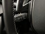 Peugeot 2008 SUV Allure Pack 130pk Automaat | Navigatie | Achteruitrijcamera | 3D Cockpit | Climate Control | Adaptieve Cruise Control | Led koplampen | Parkeersensoren | Afwijkende dakkleur | Keyless start | Apple Carplay / Android Auto | Bluetooth | DAB+ radio | Donker getint glas | 17" lichtmetalen velgen |