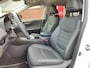 Toyota RAV4 2.5 HYBRID STYLE STOEL/STUURVERW LEDER CAMERA 18''LM-VELGEN NAVI AD-CRUISE EL-ACHTERKLEP APPLE/ANDROID PARELMOERLAK