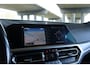 BMW 3-Serie 320i M Sport I Geen Import I Sfeerverlichting I Alcantara