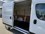 Fiat Ducato 35 2.2D 180PK MultiJet L2H2 | AUTOMAAT | VOORRAAD | BPM VRIJ! | Verzwaarde vering | Luxe tussenwand | Comfort bestuurderstoel | All season banden | Bluetooth | Airco