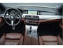 BMW 5-Serie 528xi High Executive | M-PAKKET | HUD | H&K | TREKHAAK |