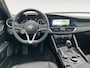 Alfa Romeo Giulia 2.0T B-Tech | 200PK | 19 INCH | AD.CRUISE | CAMERA | STOEL & STUURVERWARMING |