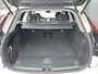 Volvo XC60 2.0 T6 Plug-in hybrid AWD Ultimate Dark | Stoelverwarming | Trekhaak | Harman/Kardon Audio | Lederen bekleding |