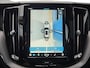 Volvo XC60 2.0 T6 Plug-in hybrid AWD Ultimate Dark | Stoelverwarming | Trekhaak | Harman/Kardon Audio | Lederen bekleding |