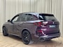 BMW X5 M60i 4.4 V8 TwinTurbo / 531 PK / 23" ALU / Carbon / Individual / M Sport / G05 LCI Facelift  / Mora Purple / xDrive / HK Audio / Elec. Trekhaak
