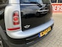 MINI Clubman Mini 1.6 Cooper Chili | Origineel NL | Lederen bekleding | Two-tone lak | Spoiler | Nette auto | Goed onderhouden |