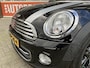 MINI Clubman Mini 1.6 Cooper Chili | Origineel NL | Lederen bekleding | Two-tone lak | Spoiler | Nette auto | Goed onderhouden |