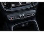 Volvo XC40 1.5 T4 Recharge Inscription Expression | Panodak | Navigatie | Getint glas | Camera | Cruise | Draadloze telefoonlader |