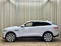 Jaguar F-Pace 3.0 S/C SUPERCHARGED AWD 35t *340PK* 1e Eigenaar / HUD / Meridian Surround / Leder / 22"LMV / Jaguar LED / Keyless / Parelmoer / Org.NL!