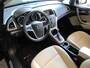 Opel Astra 1.6 AUTOMAAT LEER XENON NAVI TREKHAAK
