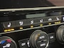 Volkswagen Golf Variant 1.5 TSI Highline Business | Automaat! | Massagestoel | Apple Carplay | Android Auto | Navigatie | Stoelverwarming | Led | Adaptieve Cruise Control | Isofix | Parkeersensoren |