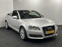 Audi A3 CABRIOLET 1.8 TFSI ATTRACTION P-LINE BNS AUTOMAAT NAVIGATIE CRUISE CONTROL BLUETOOTH TELEFOON MEDIA VOORBEREIDING ELEKTRISCHE KAP LICHTMETALEN VELGEN PDC ZEER MOOI !! Brgl