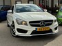 Mercedes-Benz CLA 200 AMG Pakket Navi Camera CarPlay Leder Stoelverwarming Airco 18"