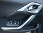 Peugeot 2008 110 Pk Benzine * AUTOMAAT * Hele mooie luxe * Allure * Panoramadak * Navigatie * Automatisch in- en uitparkeersysteem * L.M. Velgen * 1/2 Lederen Interieur * Vingerhoets; Vierde Generatie Eersteklas Service !