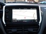 Peugeot 2008 110 Pk Benzine * AUTOMAAT * Hele mooie luxe * Allure * Panoramadak * Navigatie * Automatisch in- en uitparkeersysteem * L.M. Velgen * 1/2 Lederen Interieur * Vingerhoets; Vierde Generatie Eersteklas Service !