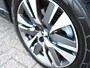 Peugeot 2008 110 Pk Benzine * AUTOMAAT * Hele mooie luxe * Allure * Panoramadak * Navigatie * Automatisch in- en uitparkeersysteem * L.M. Velgen * 1/2 Lederen Interieur * Vingerhoets; Vierde Generatie Eersteklas Service !