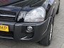 Hyundai Tucson 2.0i Style Premium I Airco I Leer I Sport velgen I Trekhaak I Dealer onderhouden