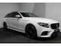 Mercedes-Benz E-klasse Estate 250 Premium / Luchtvering / Elektr. verstelbare voorstoelen / AMG Grill / Stoelverwarming / Sfeerverlichting / LED High Performance / Navigatie / Parkeer-pakket / 19'' LMV /Cruise Control / Agility Select / Spiegel-pakket