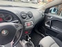 Alfa Romeo MiTo 1.4 T Distinctive automaat navi cruise, elec pakket, Dealer onderhouden 1e eigenaar nwe apk 74.700 km * rijklaar *