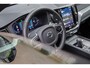 Volvo XC60 2.0 T8 Plug-in hybrid AWD R-Design Trekhaak | Pano | Luchtvering | Bowers & Wilkins