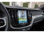 Volvo XC60 2.0 T8 Plug-in hybrid AWD R-Design Trekhaak | Pano | Luchtvering | Bowers & Wilkins