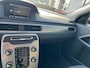 Volvo V70 1.6 D2 Kinetic, trekhaak, navi, parkeersensoren enz...