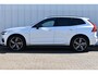 Volvo XC60 Recharge T6 AWD R-Design | Black Sheep pakket | 21" Velgen | Harman Kardon audio | Blis |