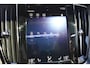 Volvo V60 T5 R-Design | Blis | Stoelverwarming | Pano dak | Sensoren voor&achter |