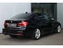 BMW 3-Serie 318i M Sport / Stoelverwarming / Keyless