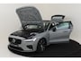 Volvo V60 T8 RECHARGE ULTRA DARK -PANO.DAK|HEAD-UP DISP.|CAMERA|HARMAN/KARDON