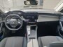 Peugeot 308 SW 1.2 Hybrid 136 e-DCS6 Allure | Achterbank in 3 delen neerklapbaar met skiluik | Achteruitrijcamera | Apple Carplay/Android Auto|telefoonintegratie premium | Achterbank in 3 delen neerklapbaar met skiluik | Achteruitrijcamera | Apple Carplay/Android Auto|telefoonintegratie premium