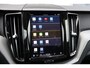 Volvo XC60 T6 Recharge AWD Ultimate Dark - Luchtvering - Panorama/schuifdak - IntelliSafe Assist & Surround - 360º Camera - Bowers & Wilkins audio - Verwarmde voorstoelen, stuur & achterbank - Parkeersensoren voor & achter - Elektr. bedienb. voorstoelen met geheugen - Draadloze tel. lader - Head up display - Elektr. inklapbare trekhaak - 20' LMV