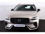 Volvo XC60 T6 Recharge AWD Ultimate Dark - Luchtvering - Panorama/schuifdak - IntelliSafe Assist & Surround - 360º Camera - Bowers & Wilkins audio - Verwarmde voorstoelen, stuur & achterbank - Parkeersensoren voor & achter - Elektr. bedienb. voorstoelen met geheugen - Draadloze tel. lader - Head up display - Elektr. inklapbare trekhaak - 20' LMV