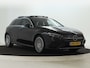 Mercedes-Benz A-klasse 250 e AMG Plug-In Hybride | Panorama Schuif/Kanteldak | Sfeerverlichting | Distronic | Burmester® | Multibeam Koplampen | Multi-spaaks LM velgen | Premium Pack Inclusief 24 maanden MB Certified garantie voor Europa.