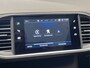 Peugeot 308 SW 1.2 PURE TECH BLUE LEASE GT PANORAMADAK NAVIGATIE CRUISE CONTROL APPLE CARPLAY/ANDROID BLUETOOTH TELEFOON DODEHOEKSENSOREN MEDIA VOORBEREIDING ACHTERUITRIJCAMERA PDC ZEER MOOI !! Brgl
