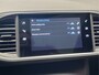 Peugeot 308 SW 1.2 PURE TECH BLUE LEASE GT PANORAMADAK NAVIGATIE CRUISE CONTROL APPLE CARPLAY/ANDROID BLUETOOTH TELEFOON DODEHOEKSENSOREN MEDIA VOORBEREIDING ACHTERUITRIJCAMERA PDC ZEER MOOI !! Brgl