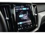 Volvo XC60 Recharge T6 AWD Plus Bright | Apple Carplay/Android Auto | 360 Camera | Cruise control adaptief | Panoramadak | Lighting pack | Stuurwiel verwarmd |