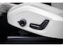 Volvo XC90 T8 Plug-in hybrid AWD Ultra Bright | Adaptieve Cruise Control | Luchtvering | Bowers & Wilkins Audio | Stoelventilatie + Massage | 360 Camera | Head-Up Display | 22 Inch Lichtmetalen Velgen