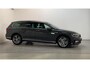 Volkswagen Passat Variant 1.5 TSI 150pk DSG Elegance Business R R-Line Virtual Cockpit Stoelverwarming Navigatie DAB+