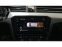 Volkswagen Passat Variant 1.5 TSI 150pk DSG Elegance Business R R-Line Virtual Cockpit Stoelverwarming Navigatie DAB+