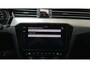Volkswagen Passat Variant 1.5 TSI 150pk DSG Elegance Business R R-Line Virtual Cockpit Stoelverwarming Navigatie DAB+